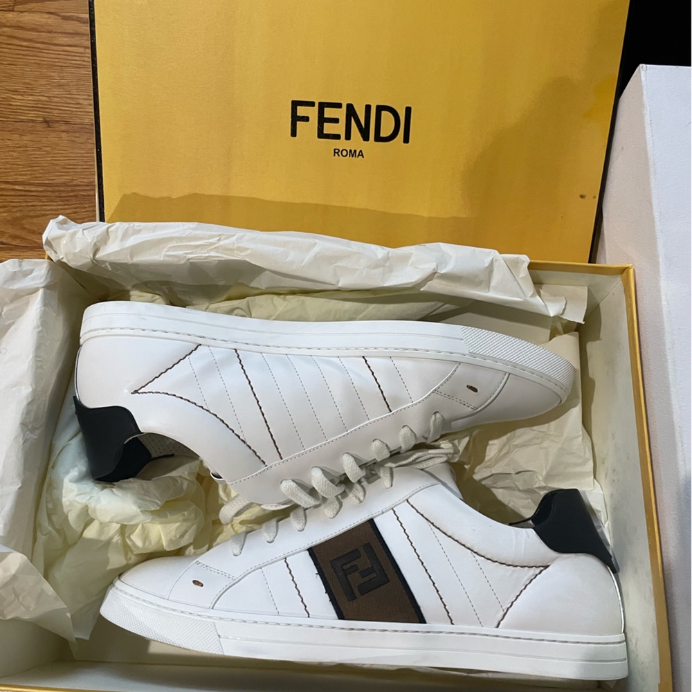 Fendi Classic Low Top Canvas